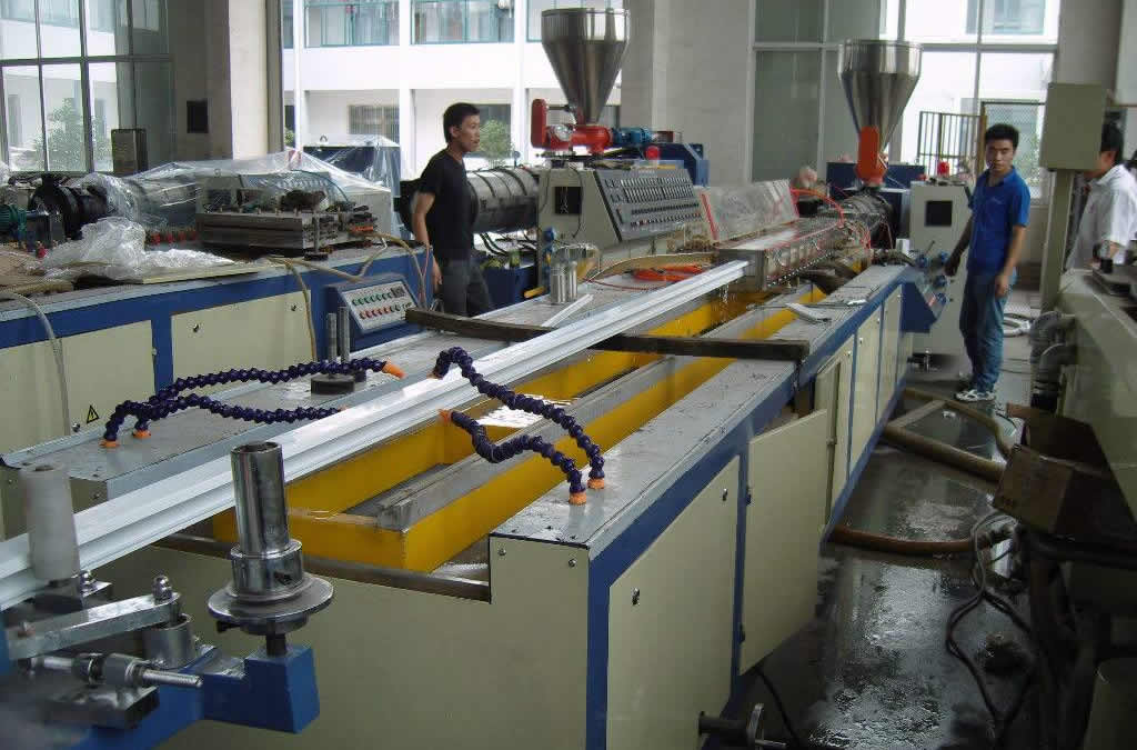 plastic extrusion 2021